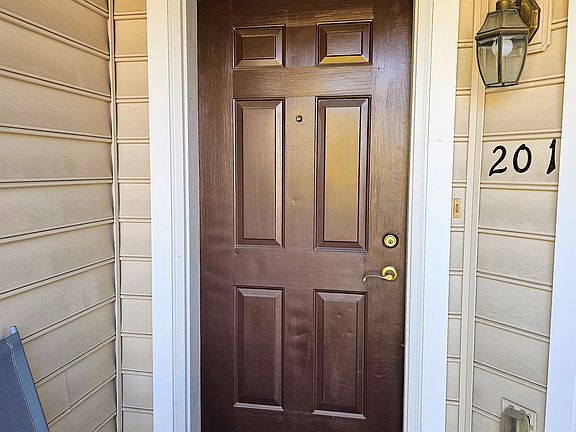 2nd image of 678 Wallingford Rd APT 201