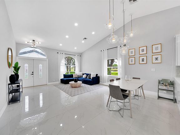3rd image of 12484 SW 1st Street