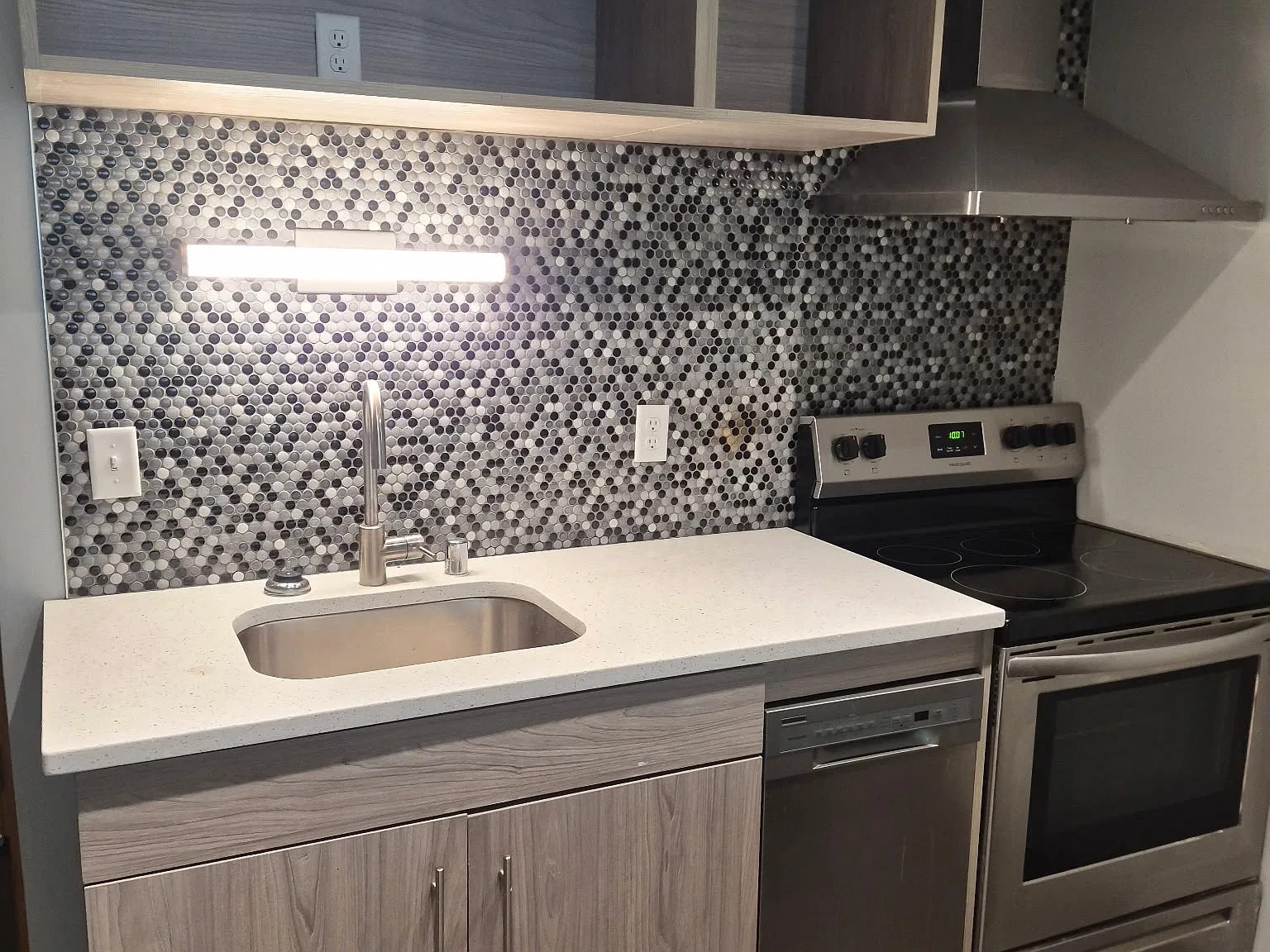 1 bed, 716 sqft, $1,025 — Photo 2