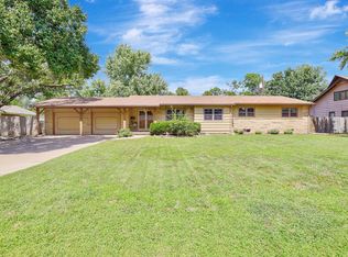 5714 E Chadowes St, Wichita, KS 67208