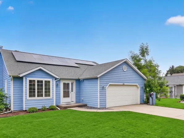 7862 W Oakbrook Cir, Madison, WI 53717