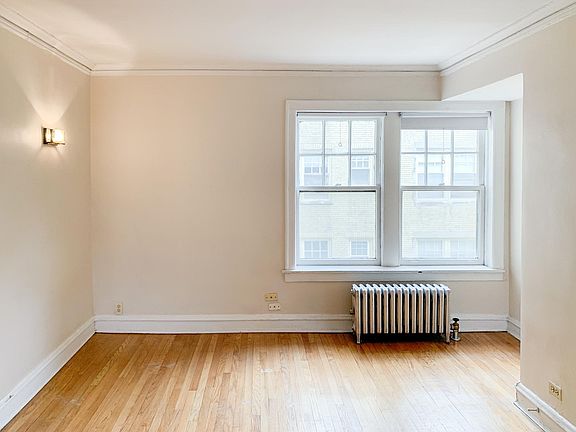 3rd image of 1612 W Sunnyside Ave APT 3N