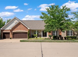 1531 Dietrich Glen Dr, Ballwin, MO 63021