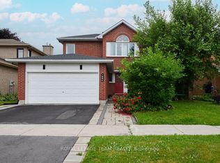 1684 Des Sapins Gdns, Ottawa, ON K1C 8E1