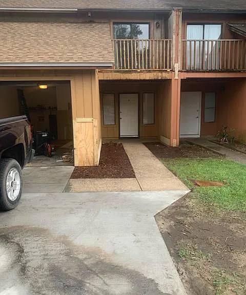 6183 Alicia Dr — Photo 1