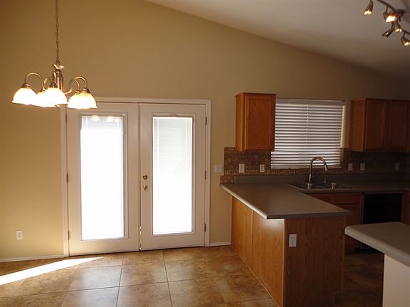 4th image of 10561 E Camino Cir