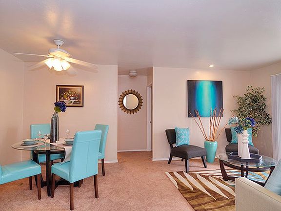 5th image of 1055 N Capitol Ave APT 28