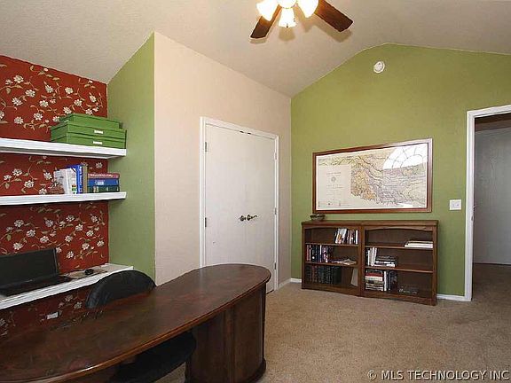 3rd image of 8926 S 260th East Ave