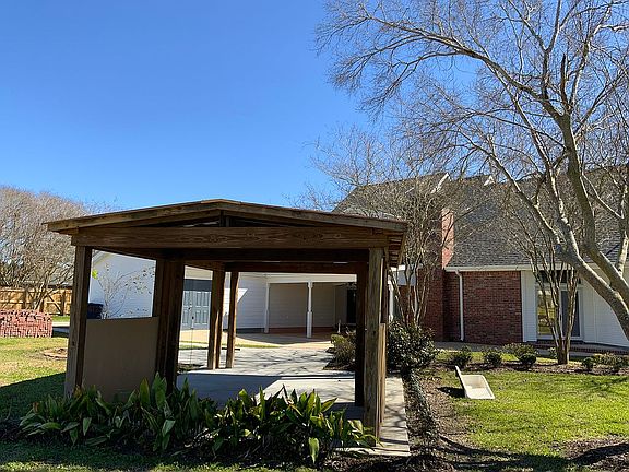 4th image of 612 Parkside Dr