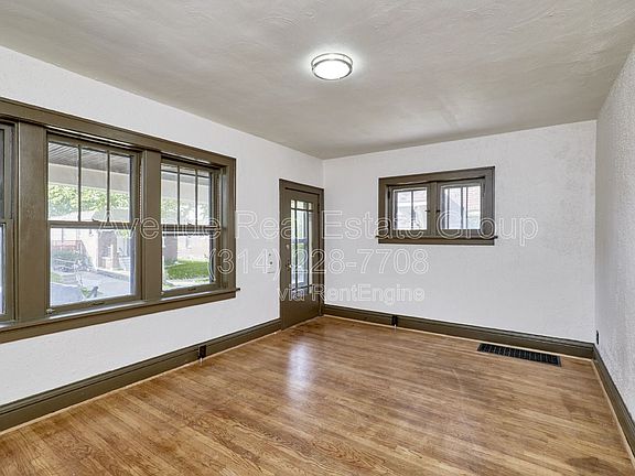3rd image of 5021 Ray Ave #1F