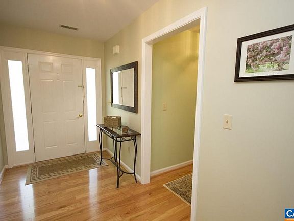3rd image of 1642 Stonecrop Ct