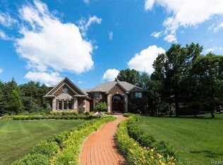 972 Hill Hollow Ct, Milford, MI