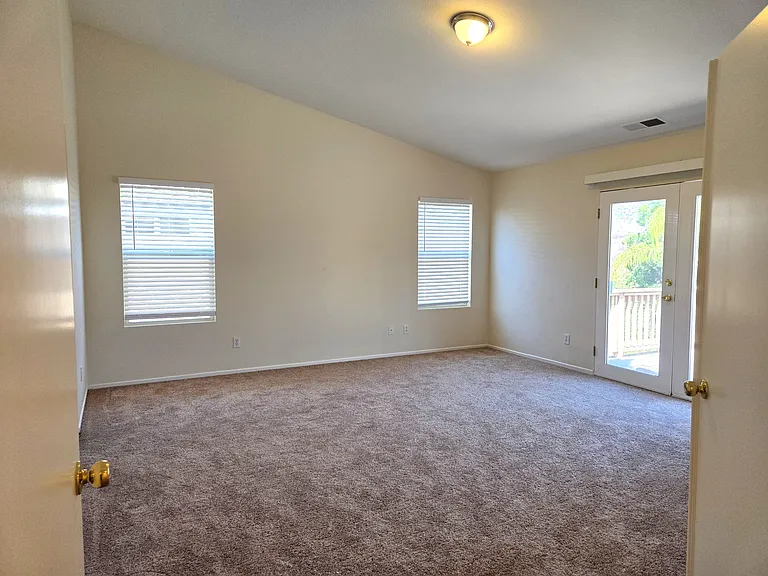 29270 Wrangler Dr — Photo 34