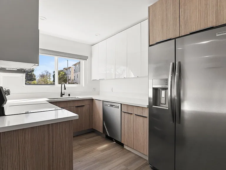 8777 Cadillac Avenue Apartments — Photo 37