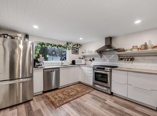 40022 Government Rd #4, Squamish, BC V8B 0G7