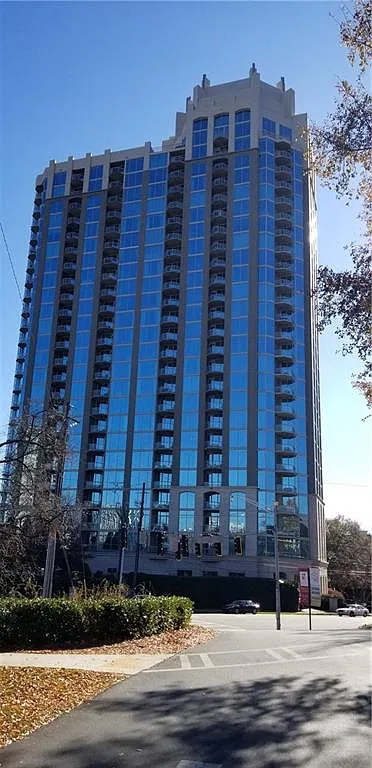 2795 Peachtree Rd NE — Photo 1