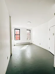 Rented by Jeanne Jackson, LREB