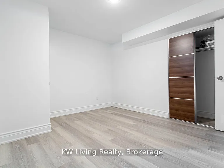 702 Lake Dr S — Photo 39
