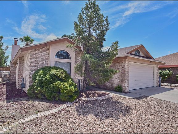 2nd image of 3012 Silver Lake Pl