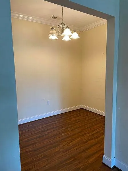 2 bed, 1000 sqft, $1,200 — Photo 3
