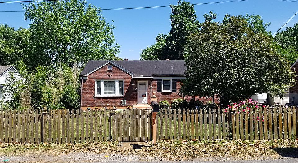 2nd image of 1511 Lethia Dr
