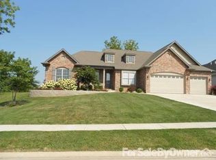 2812 Centennial Dr, Springfield, IL 62711