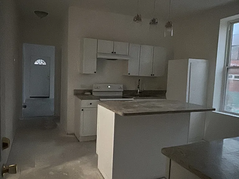 2524 S California Ave #REAR 1ST FLR — Photo 11