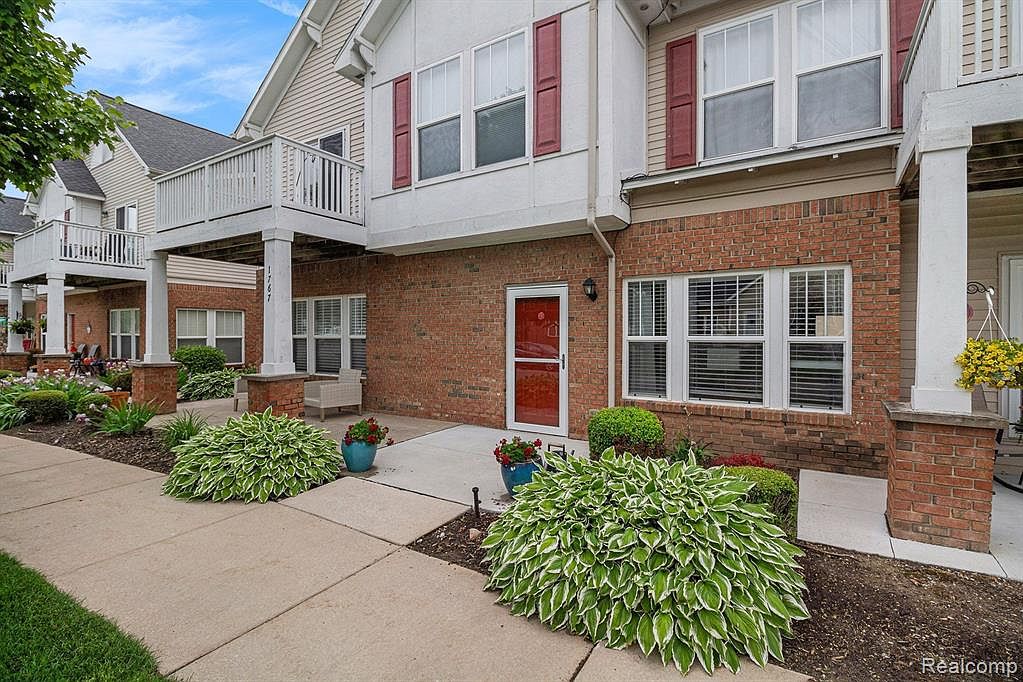 1767 Welland St, Howell, MI 48855 Zillow