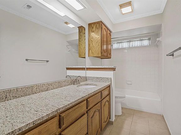 2nd image of 2901 Trail Lake Dr