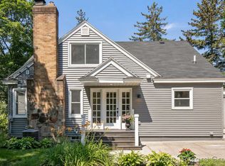 1941 Leonard St NW, Grand Rapids, MI 49504