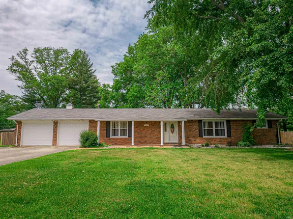 1302 N White River Ave, Petersburg, IN 47567