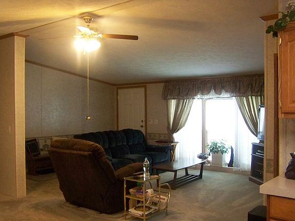 3rd image of 100 Gordon Ln Trlr 225