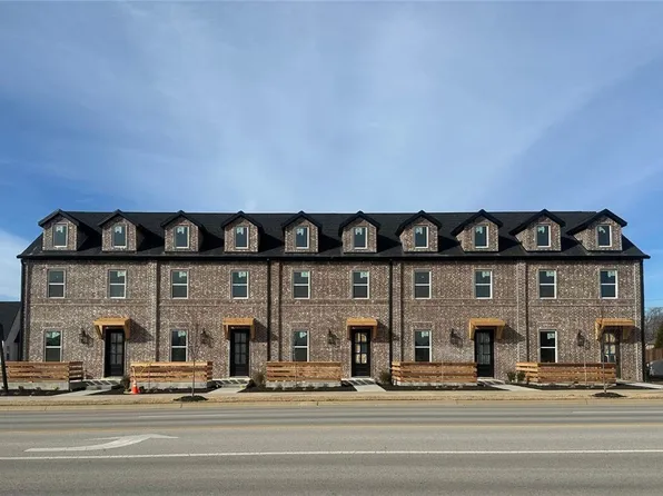 5902-5910 S Bellview Rd, Rogers, AR 72758