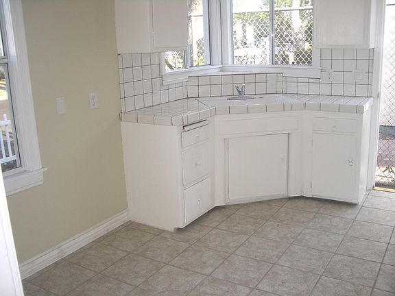 2nd image of 5151 Cartwright Ave