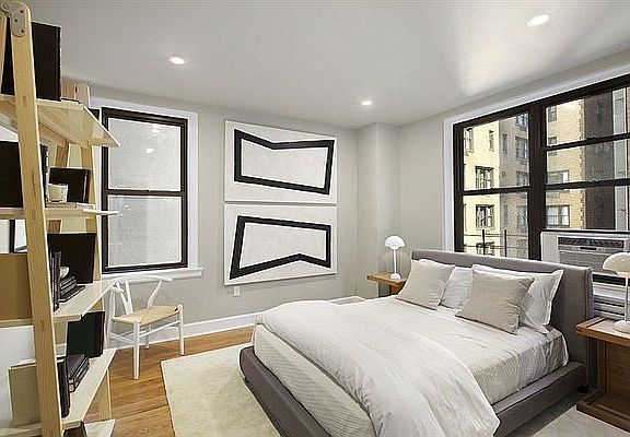 4th image of 160 E 48th St APT 5A