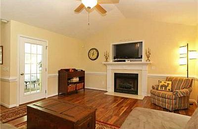 3rd image of 65 Cashew Ln