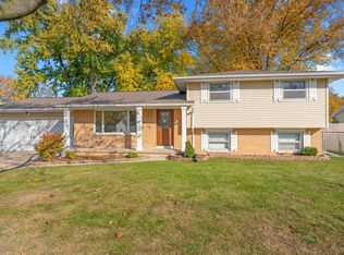 1280 Canterbury Rd, Green Bay, WI 54304