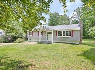 37 Gisella Rd, Trumbull, CT 06611