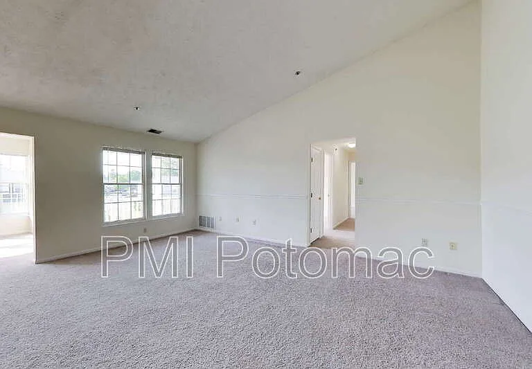 605 Himes Ave #111 — Photo 6