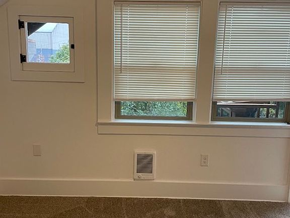 3rd image of 436 NE Galloway St APT 1