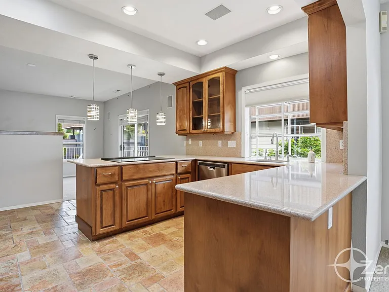 6903 SE Riverside Dr #3 — Photo 23
