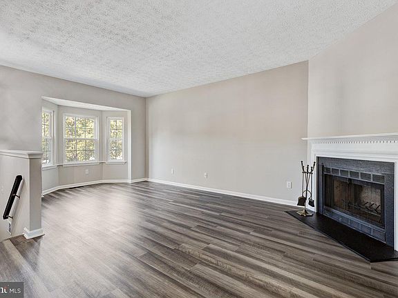 3rd image of 3753 Broomsedge Ct