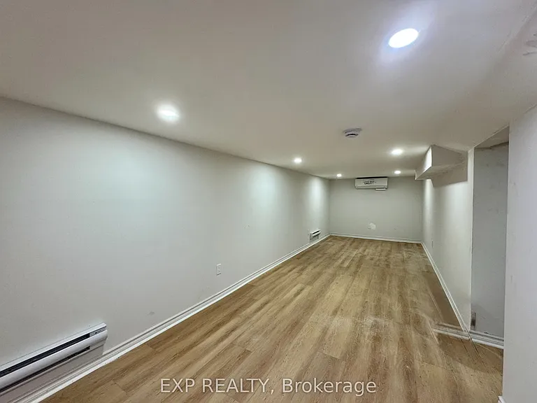 112 Baseline Rd E #A — Photo 9