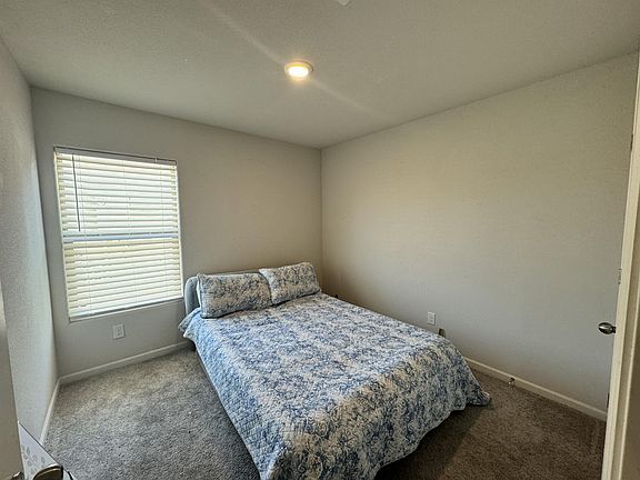5th image of 2402 Sandpiper Dr