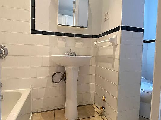 5th image of 222 Thompson St APT 7