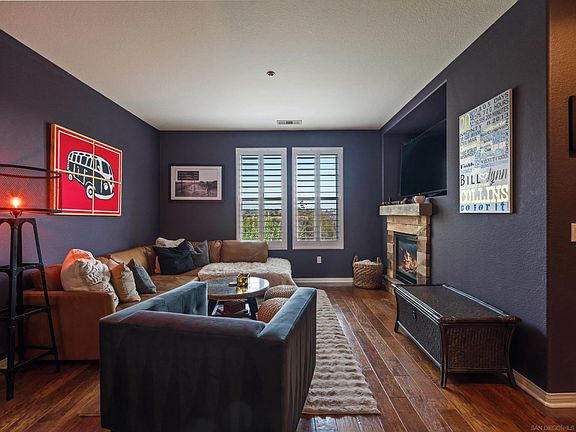3rd image of 790 Harbor Cliff Way Unit 191