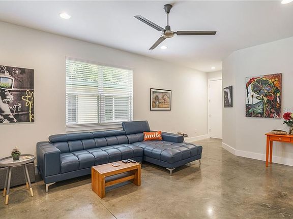4th image of 2408 S Bumby Ave