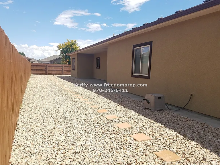 1187 Cherrywood Ave — Photo 13