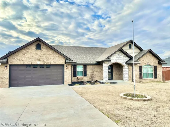 1021 S Dogwood St, Sallisaw, OK 74955