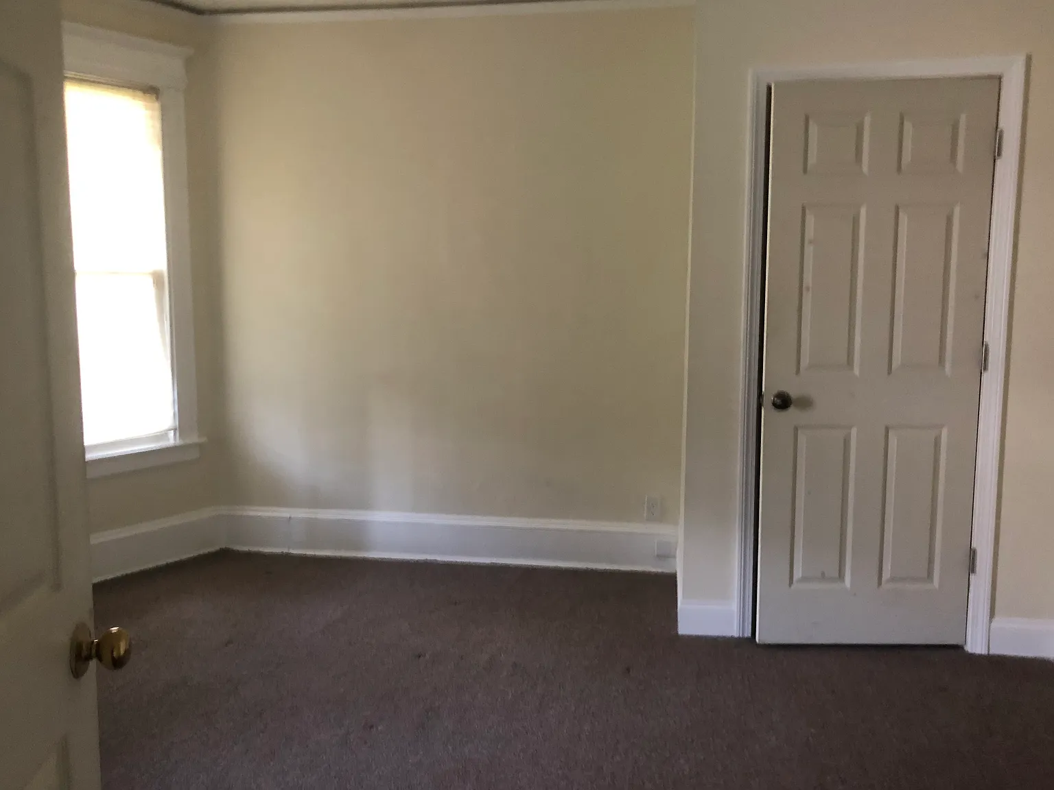 39 E Raymond St — Photo 2